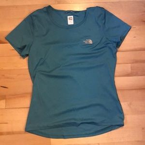 Northface medium work out top, size med. 100% poly